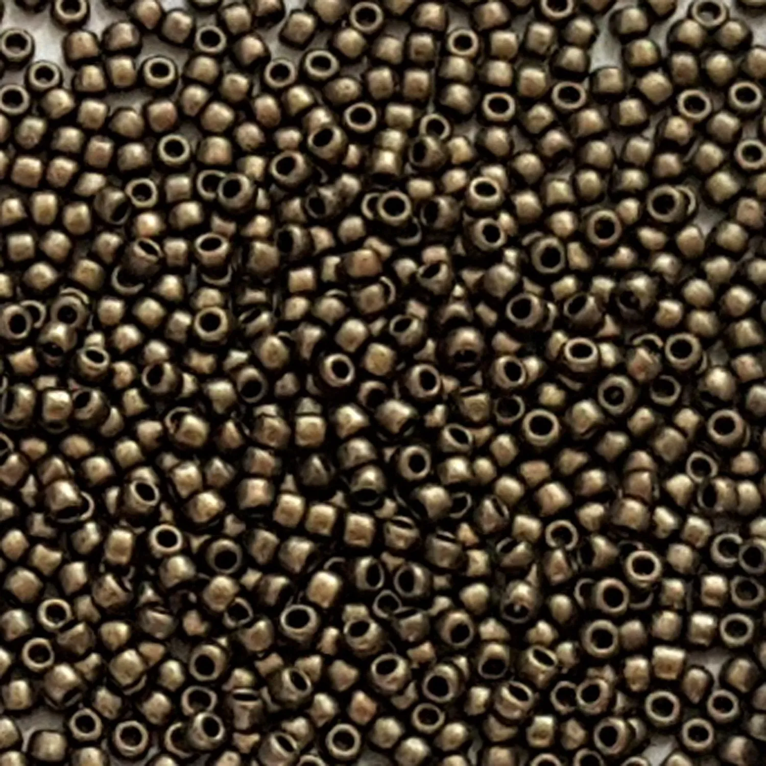 8/0 TR-Y615 Gold Metallic Suede Hybrid 10g/30g Round Toho Seed Beads - Beading Supply