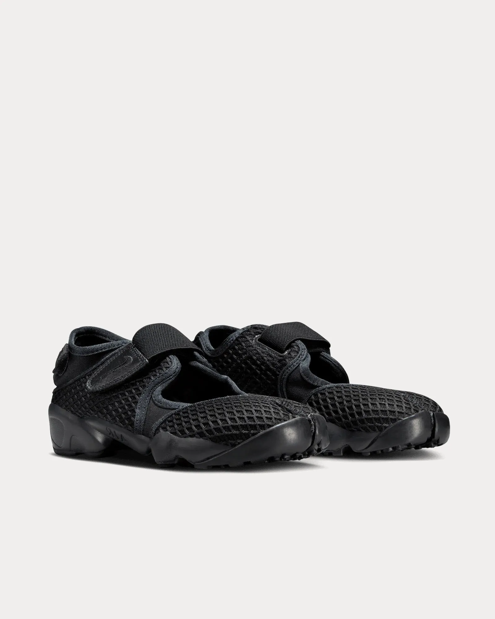 Air Rift Lace Off-Noir / Off-Noir Slip On Sneakers