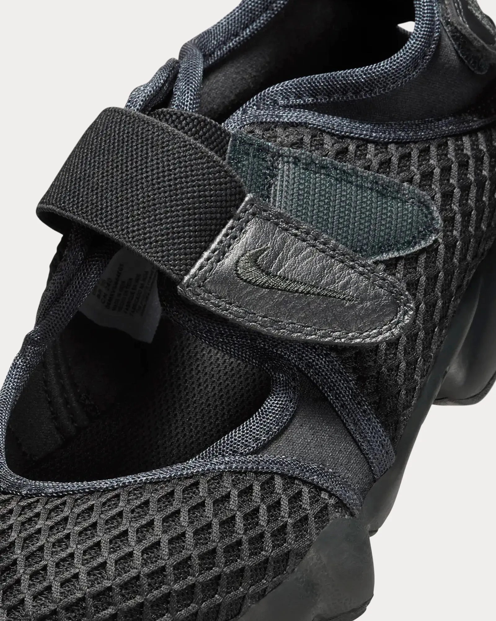 Air Rift Lace Off-Noir / Off-Noir Slip On Sneakers
