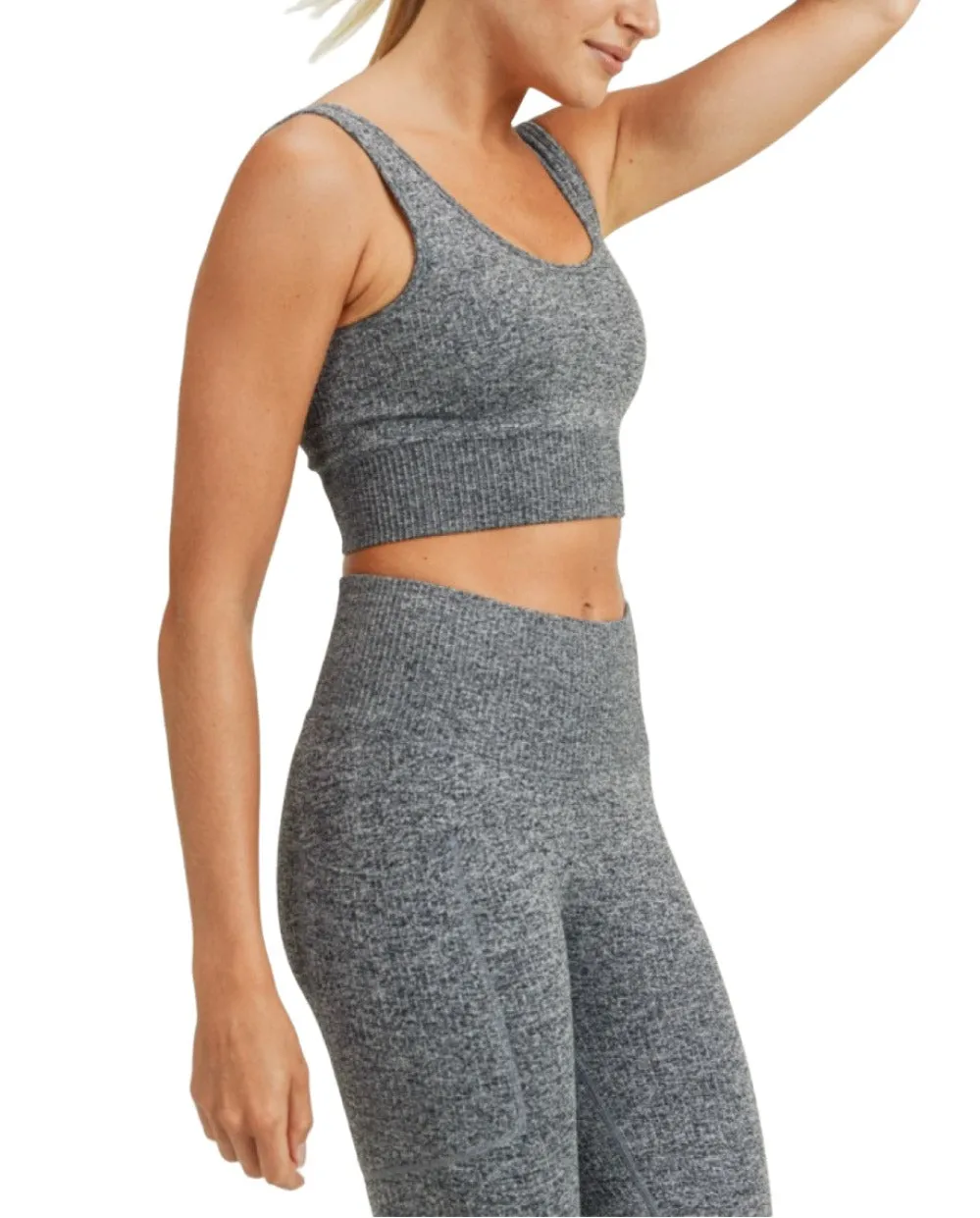 Mono B Hybrid Seamless Ribbed Sports Bra AT3041