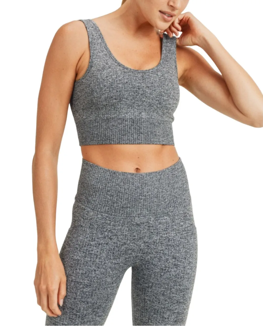 Mono B Hybrid Seamless Ribbed Sports Bra AT3041