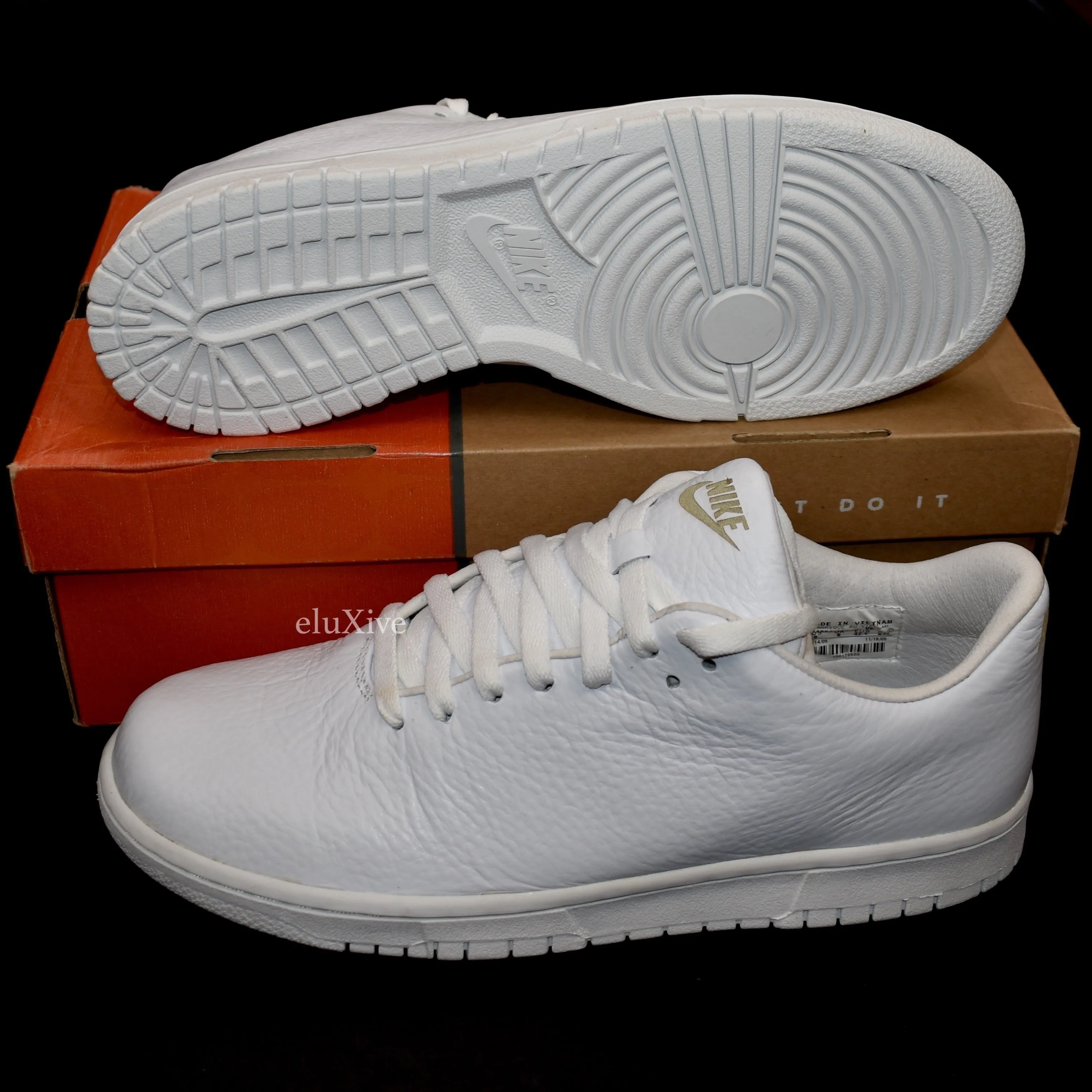Nike - Dunk Low Supreme 'Seamless' (White)