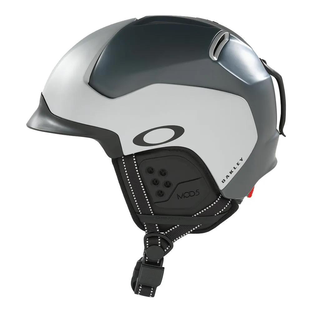 Oakley MOD5 2022