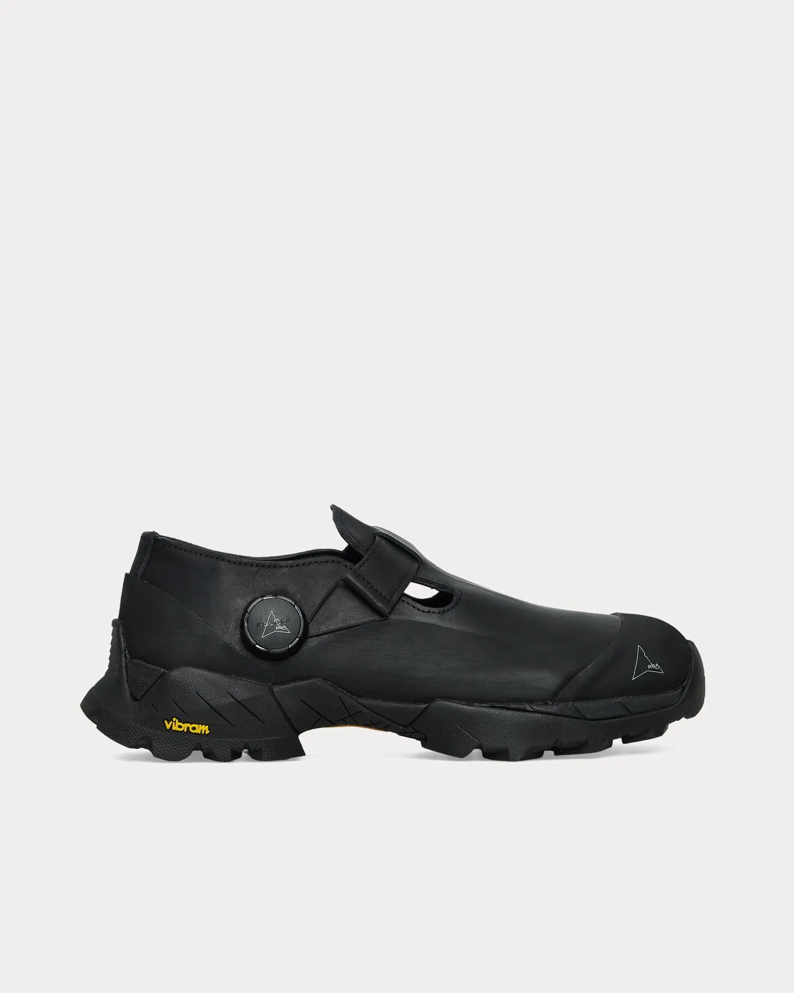 Pala Black Sandals