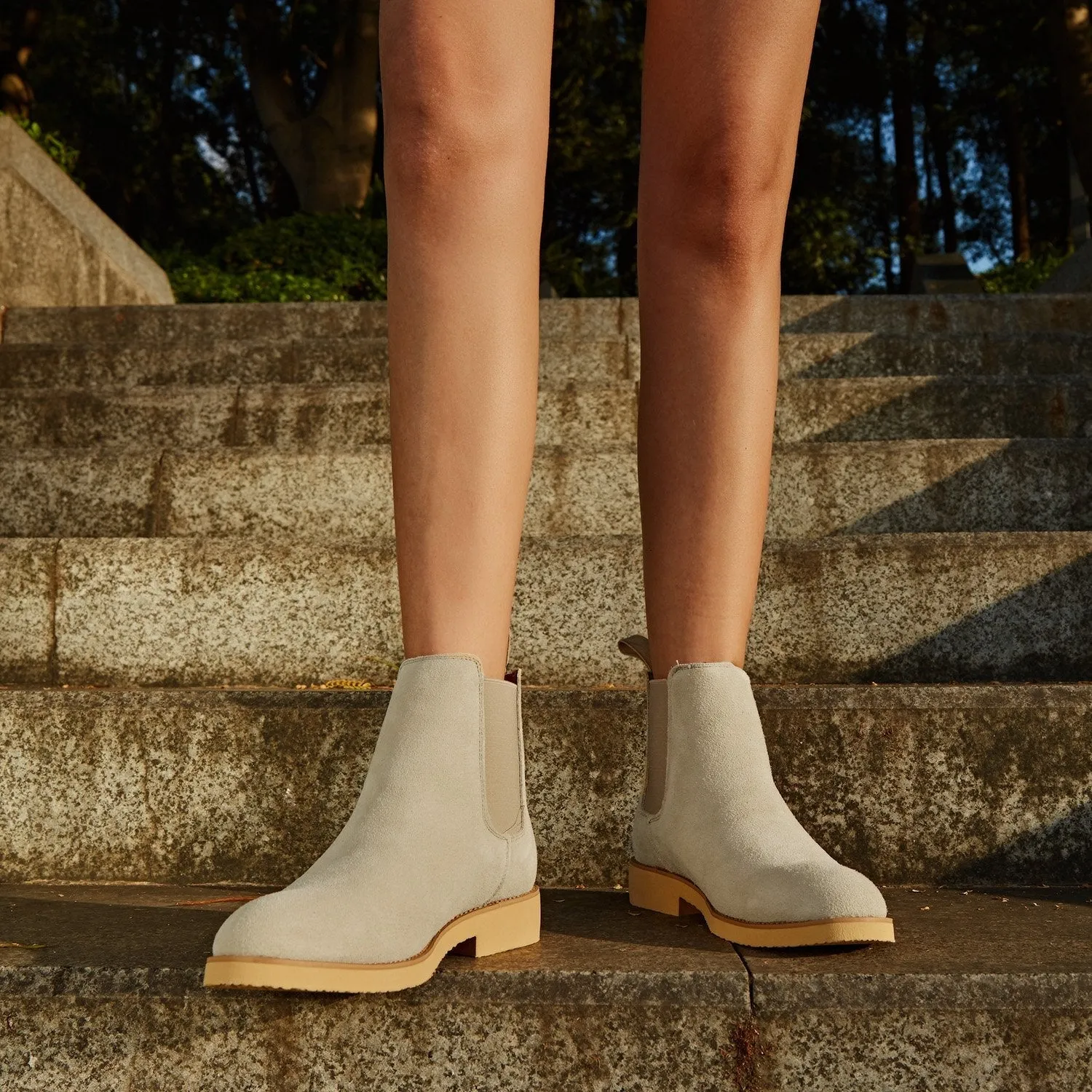 Pointed Toe British Style Boots