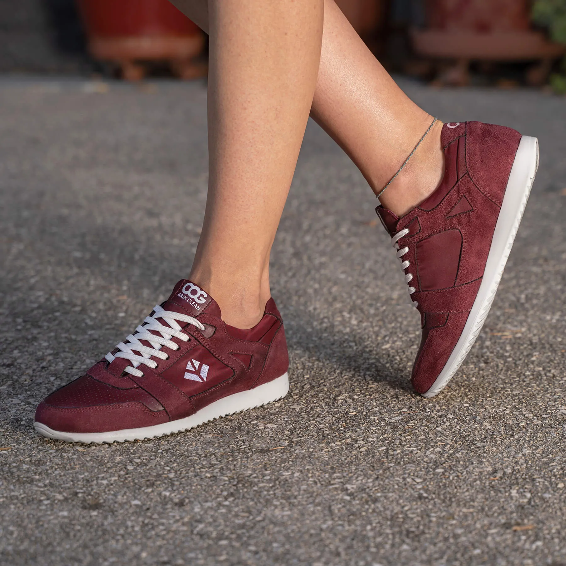 Raven Women's Vegan Sneakers | Bordeaux