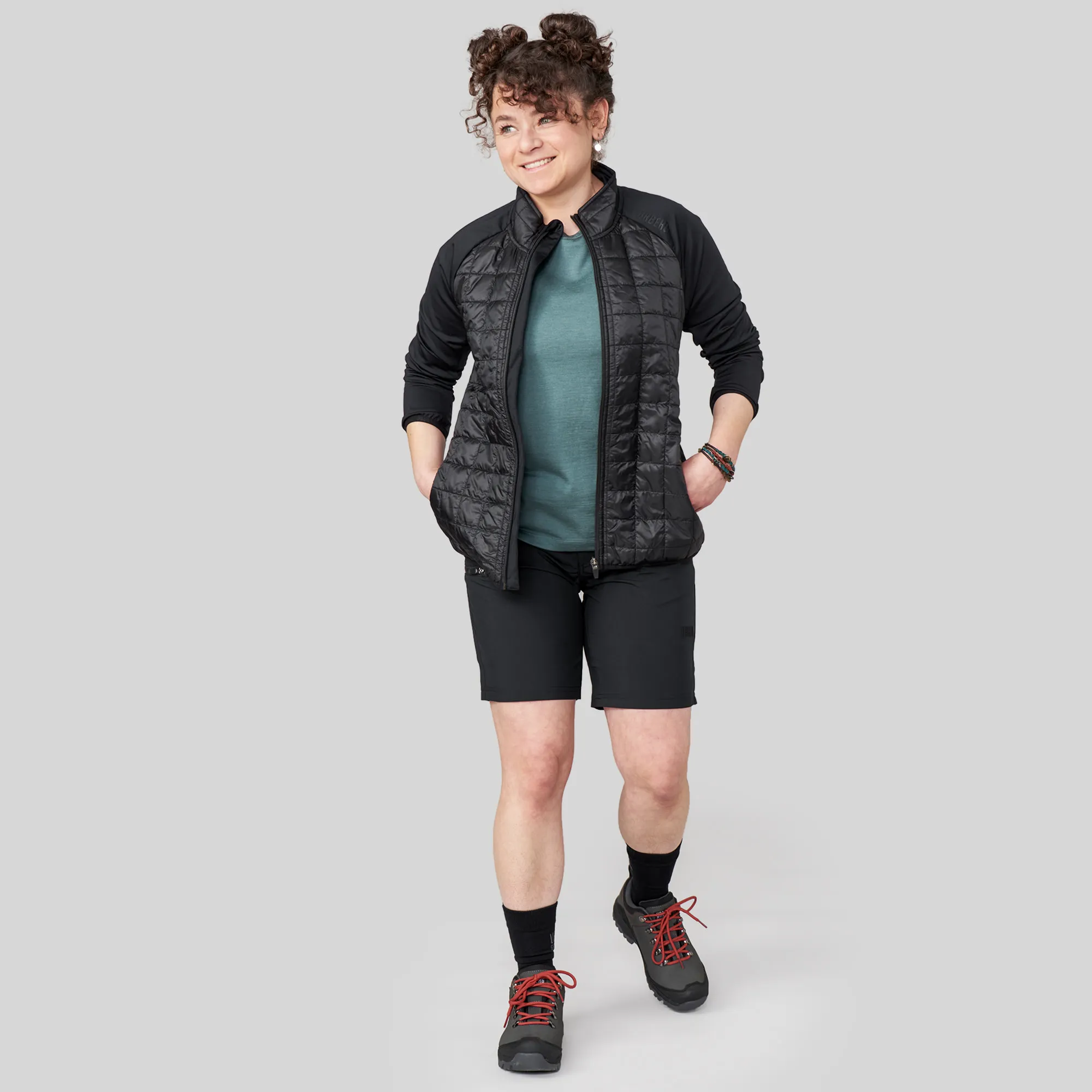 Urberg Eidsvåg Hybrid Jacket Women Black Beauty | Buy Urberg Eidsvåg Hybrid Jacket Women Black Beauty here | Outnorth